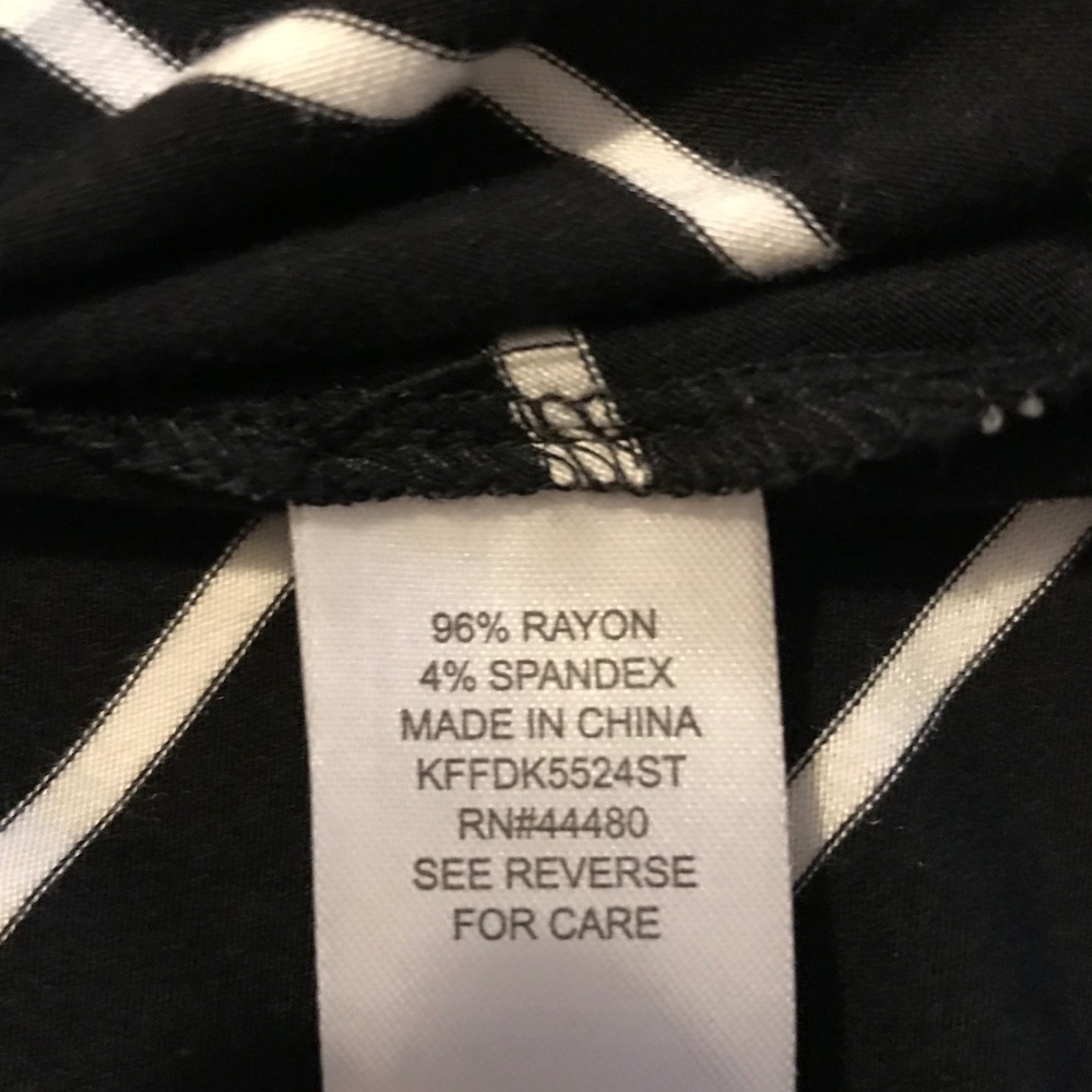 Love Fire Junior’s Size Small Dress - Picture 7 of 7